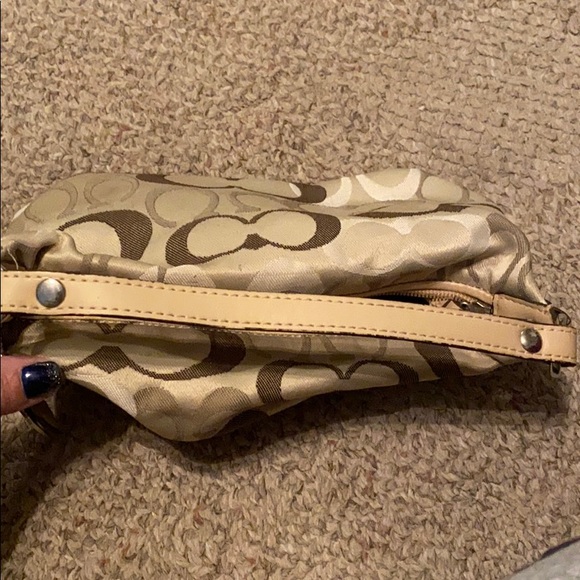 Coach bag, small great for small accessories. - Picture 7 of 8